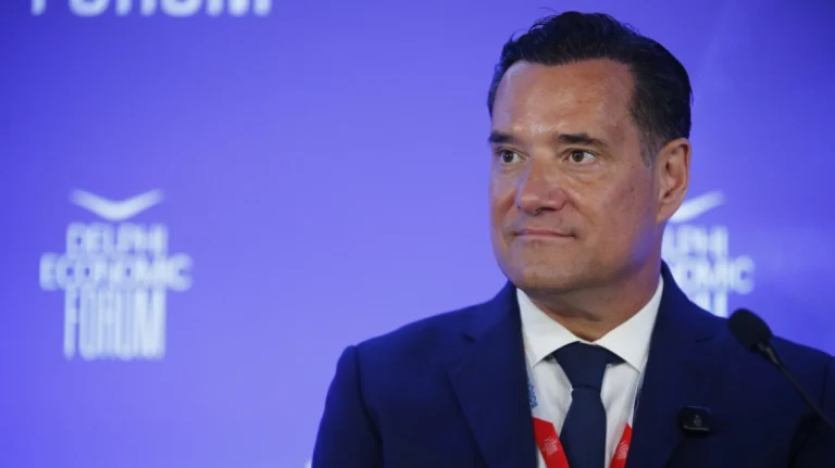 Γεωργιάδης από Δελφούς: Όσο μας επιτρέπει η κυρία Κοβέσι έχουμε ακόμη δημοκρατία