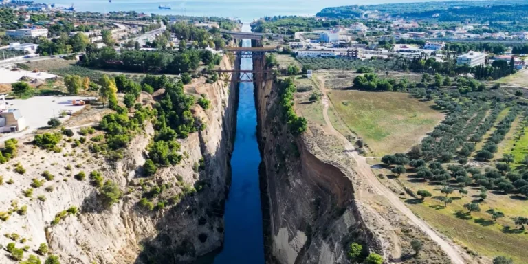Σοκ στη Διώρυγα της Κορίνθου: Εντοπίστηκε νεκρή 17χρονη