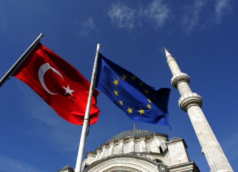 Σε δύσκολη θέση η Τουρκία – Βλέπει την ευρωπαϊκή προοπτική της να απομακρύνεται
