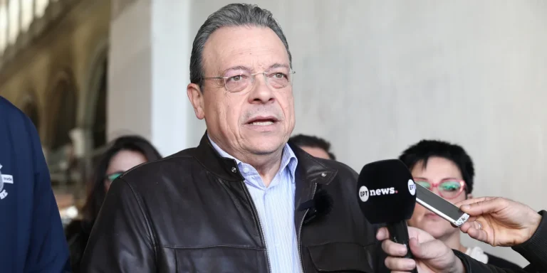 Απάντηση Φάμελλου σε Πιερρακάκη