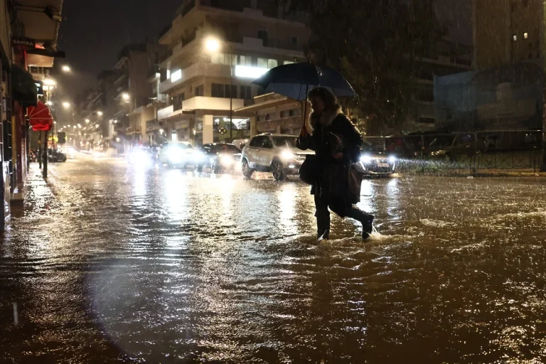 Κακοκαιρία Erminio: Σοβαρά προβλήματα στην Αττική – Πού αναμένονται σήμερα ισχυρά φαινόμενα