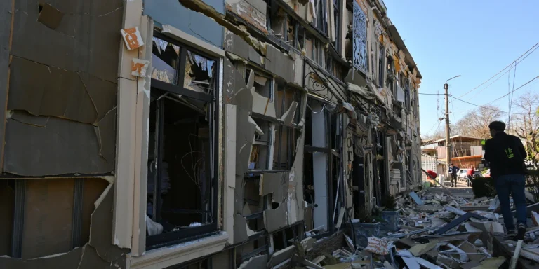 Ουκρανία: Τρεις νεκροί μετά από επίθεση drones