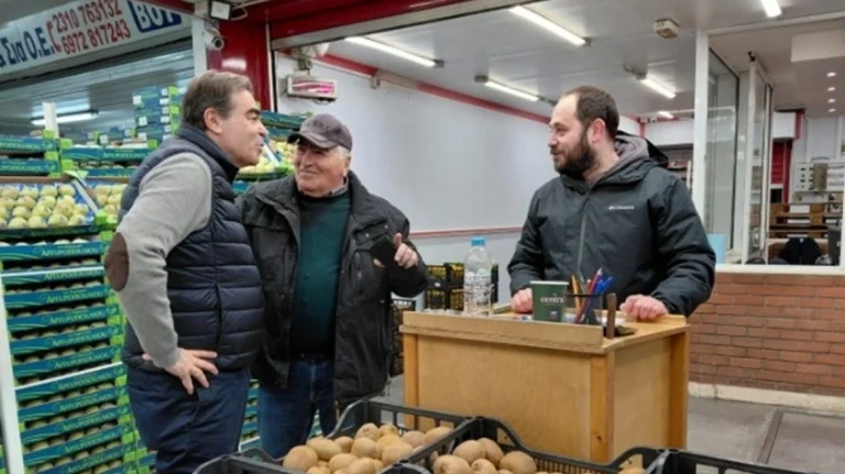 Μαργαρίτης Σχοινάς: Επισκέφθηκε την Κεντρική Λαχαναγορά Θεσσαλονίκης