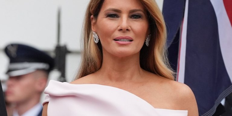 Το «θεϊκό» Dior φόρεμα της Μελάνια Τραμπ