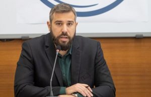 Δ. Πετρούπολης: “Οι ζωές μας δεν είναι για τα σκουπίδια”