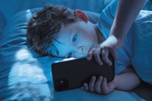 Μπορεί να στηθεί εδώλιο για τα social media στην Ελλάδα;
