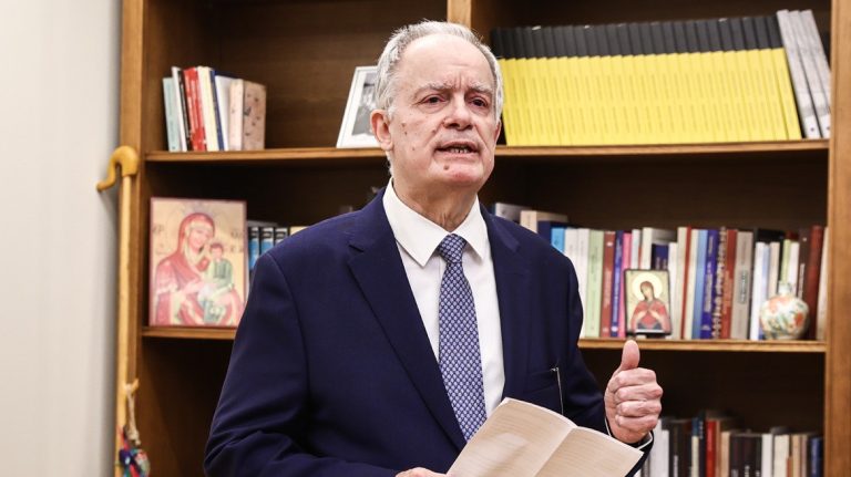 Τασούλας για Πραξικόπημα 21ης Απριλίου: «Η θλιβερή επέτειος μάς υπενθυμίζει ότι η δημοκρατία δεν είναι δεδομένη»