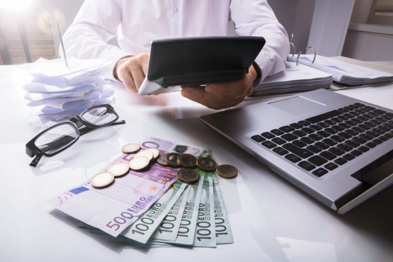 Ληξιπρόθεσμα χρέη: Ποιοι κινδυνεύουν να μείνουν εκτός των 72 δόσεων τον Ιούνιο