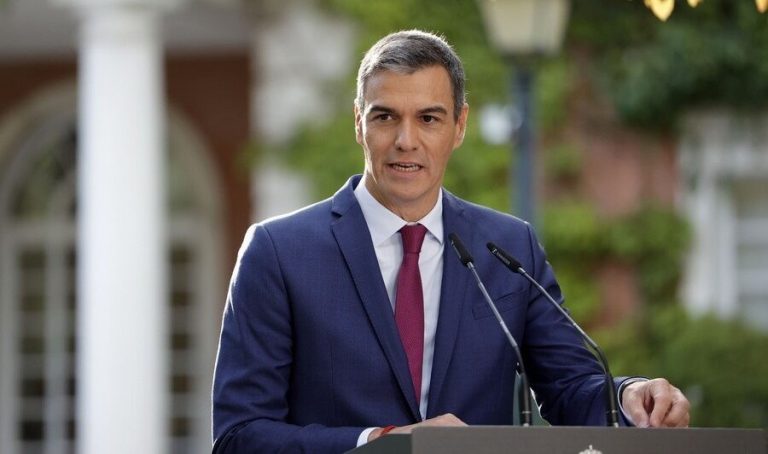 Τεχνικό απρόοπτο ανάγκασε το αεροσκάφος του Σάντσεθ να κάνει κατεπείγουσα προσγείωση στην Άγκυρα