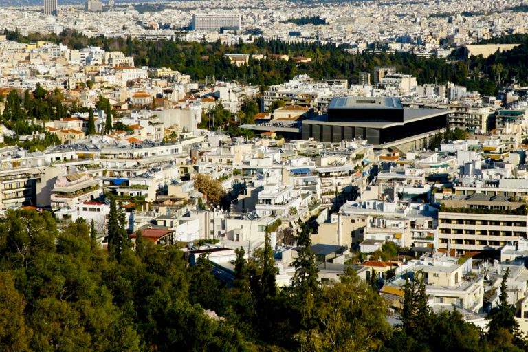 Τι αλλάζει σε εξώσεις και μισθώσεις σπιτιών με τον νέο νόμο