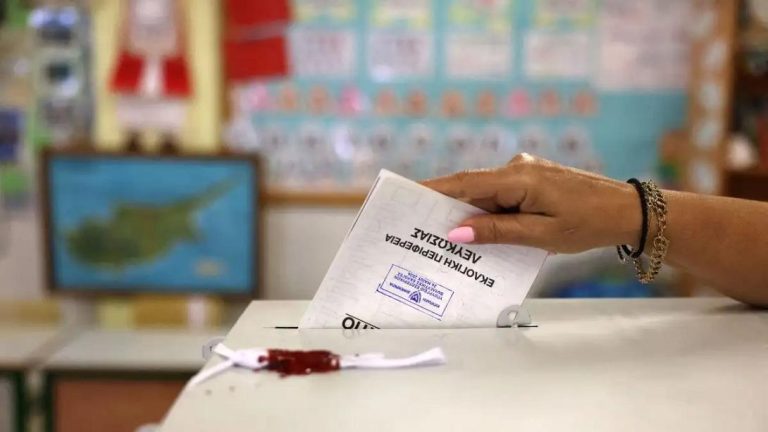 Εκλογές στην Κύπρο: Καθαρή νίκη του ΔΗΣΥ – Δεύτερο κόμμα το ΑΚΕΛ