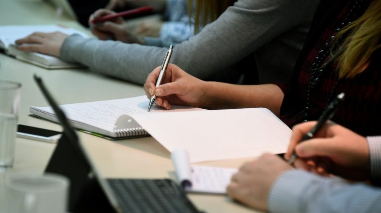 Στο στόχαστρο της Εφορίας 55.000 οφειλέτες – Πώς θα ειδοποιηθούν