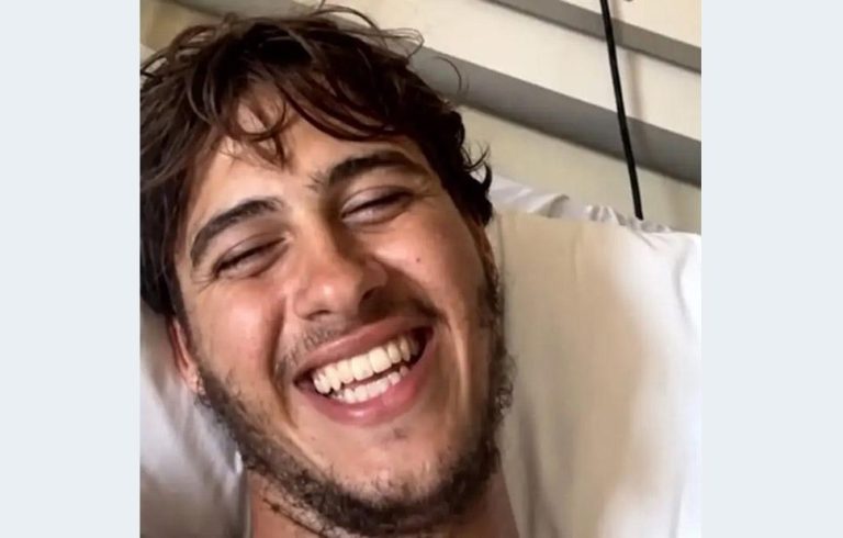 Survivor: Το χαμόγελο του Σταύρου Φλώρου μέσα από το νοσοκομείο