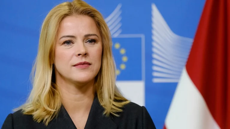 Παραιτείται η Λετονή πρωθυπουργός Εβίκα Σιλίνια με αφορμή τη διαχείριση περιστατικών με ουκρανικά drones