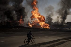 Ουκρανία: Αναφορά για ρωσικές επιθέσεις παρά την κατάπαυση πυρός