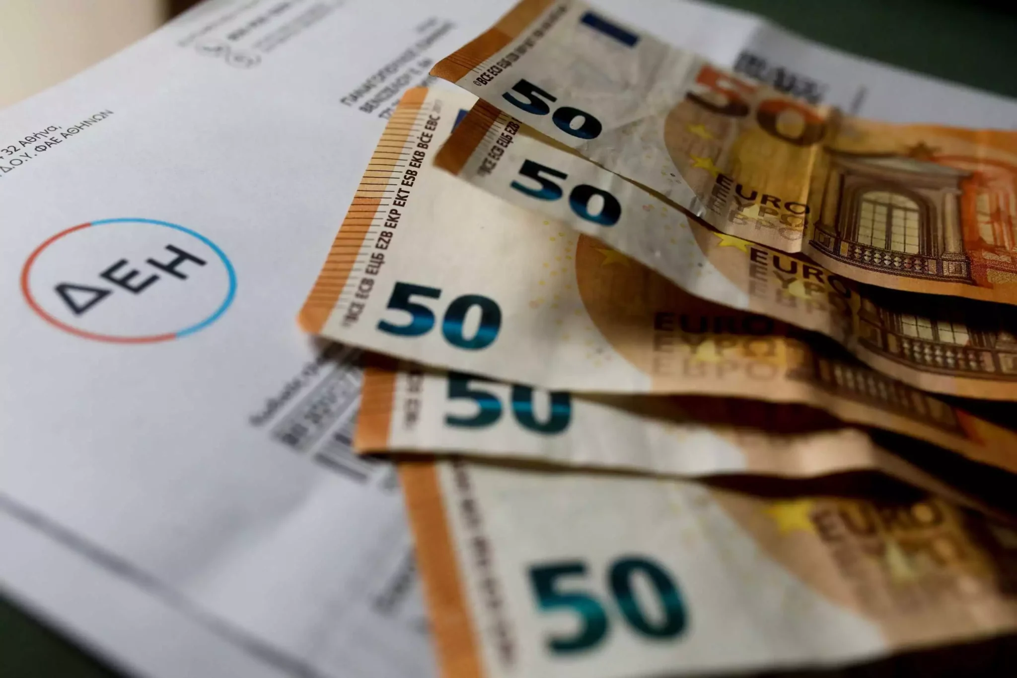Στα ακριβά τιμολόγια ρεύματος παραμένει η πλειοψηφία των καταναλωτών